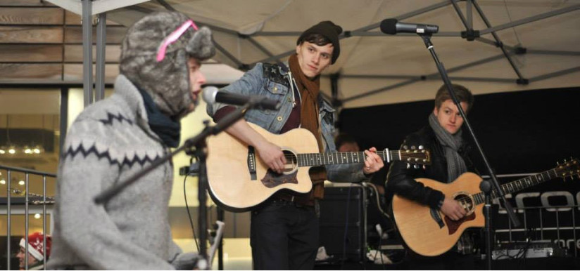 Live Shopping Centre Christmas Entertainment